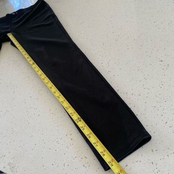 NWOT Medium Black Leggings Basic Full Length - Picture 7 of 7
